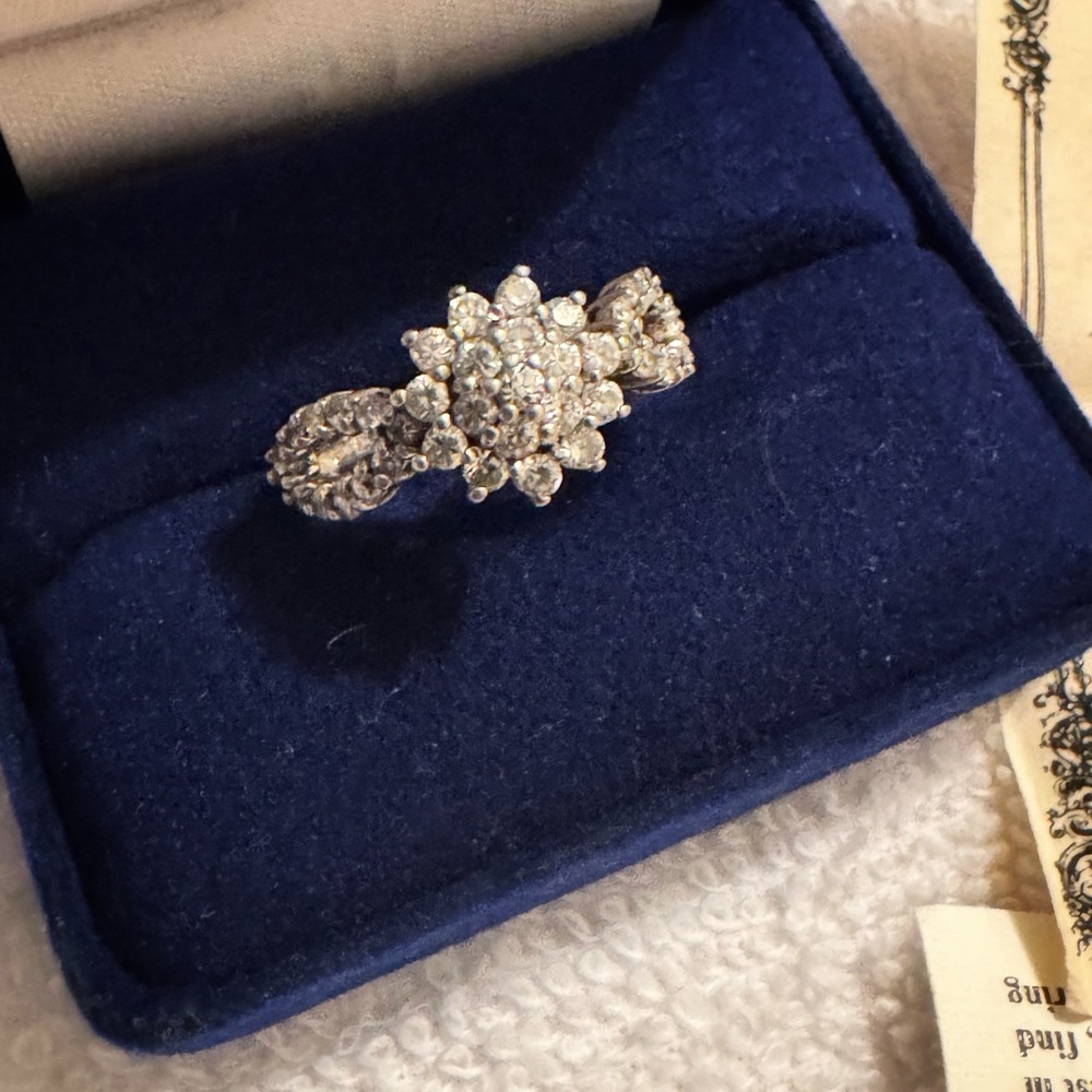 Camrose & Kross Jacqueline Kennedy Collection Ring – Vintage COA - Picture 12 of 13